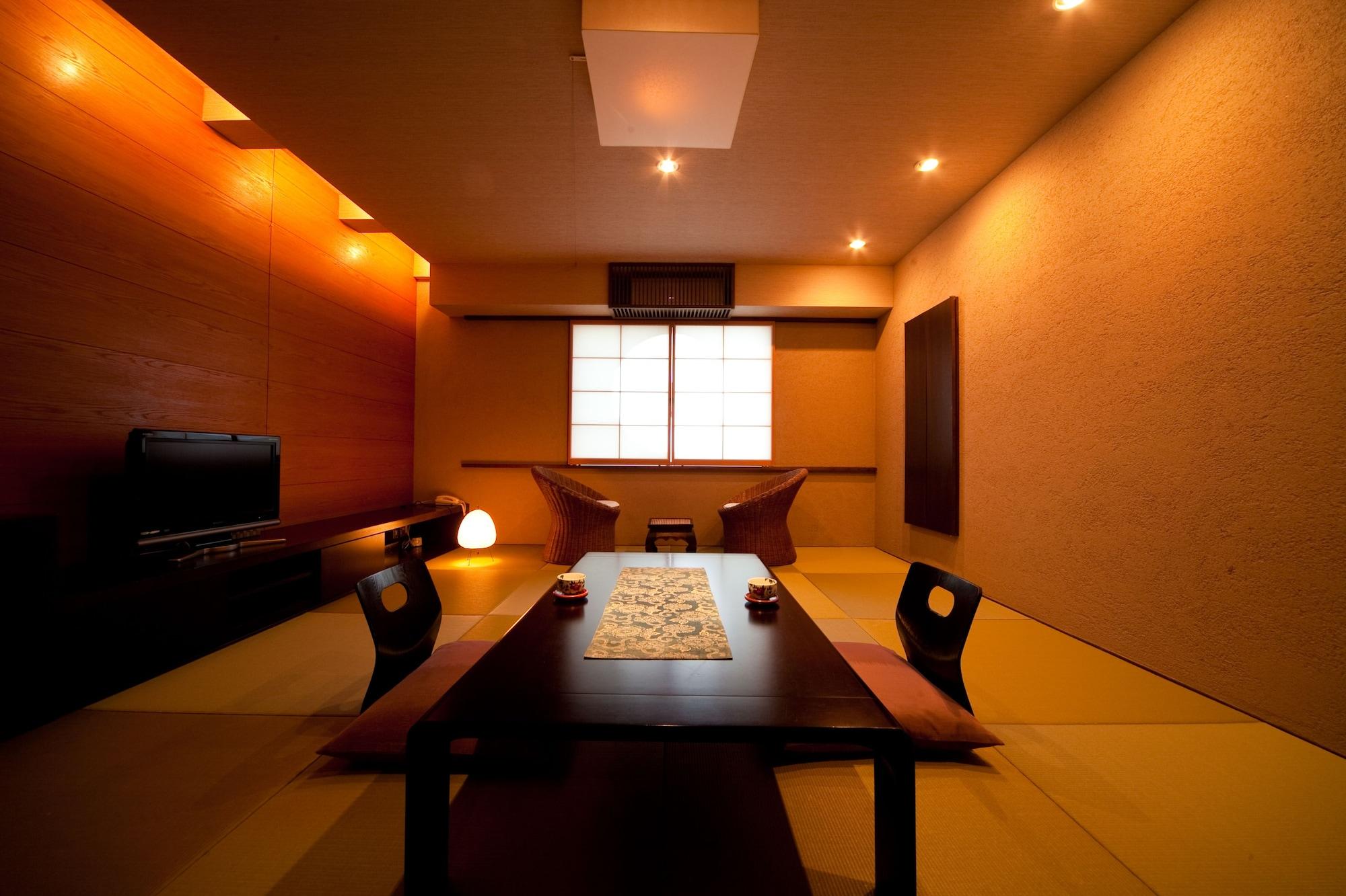 傳統日式旅館 Ryotei Matsubaya 4*